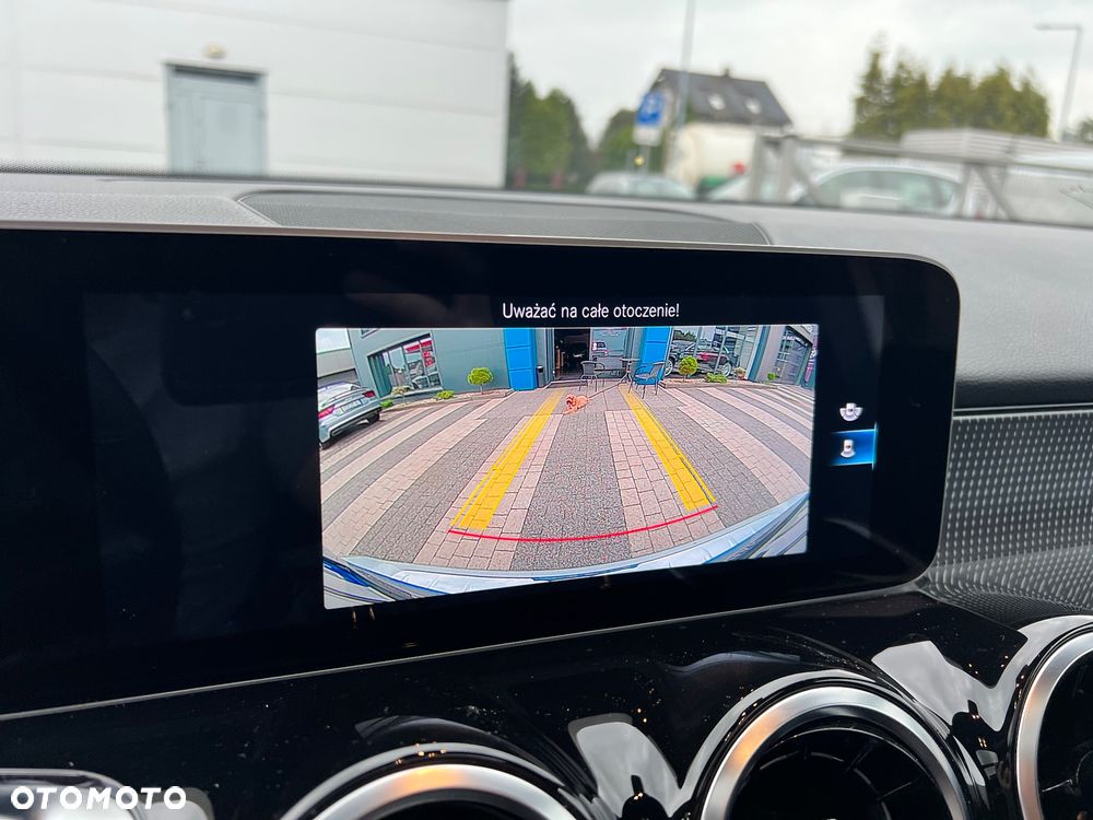 Mercedes-Benz GLB 250 4-Matic 8G-DCT - 13