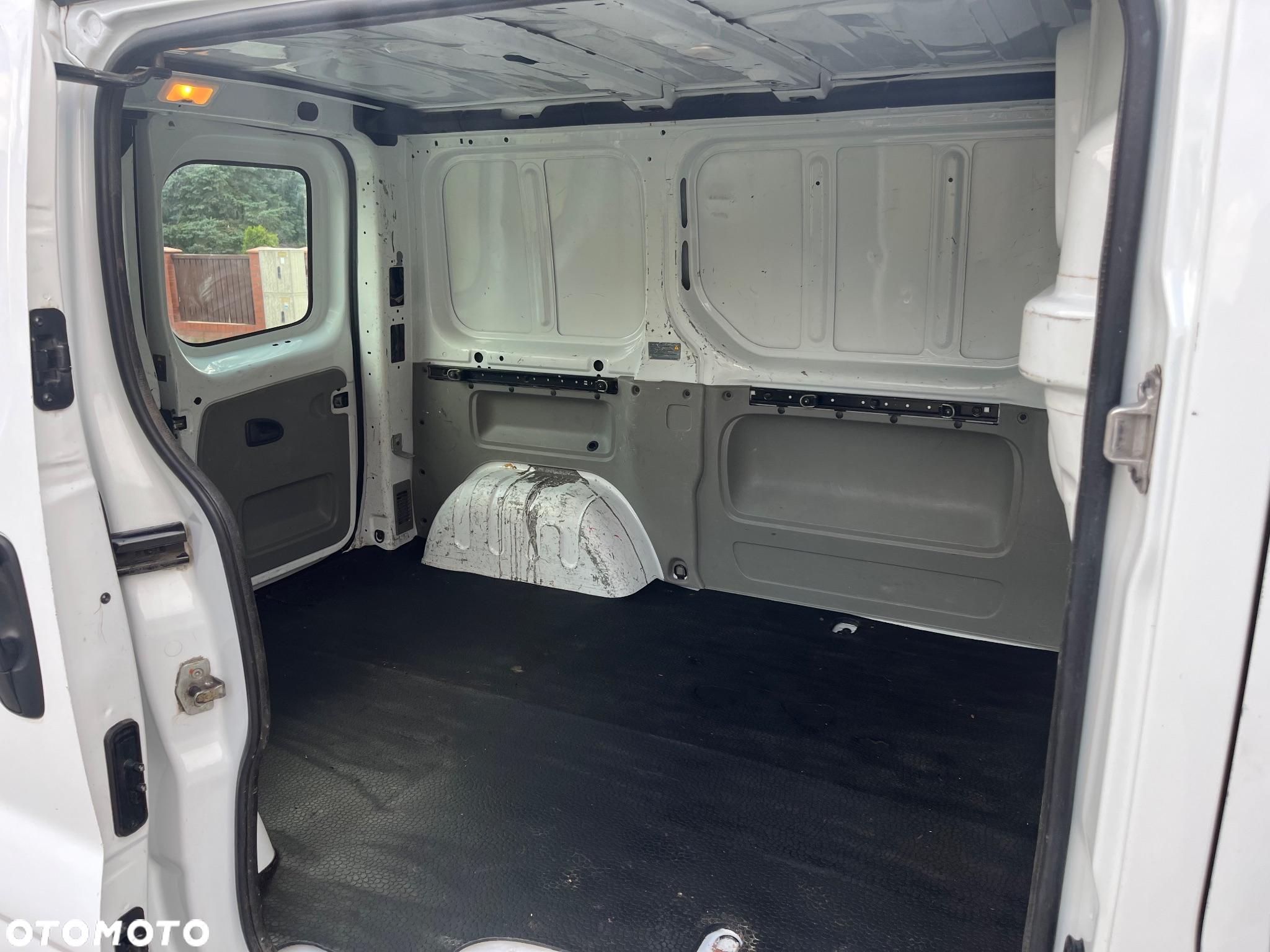 Opel Vivaro - 13