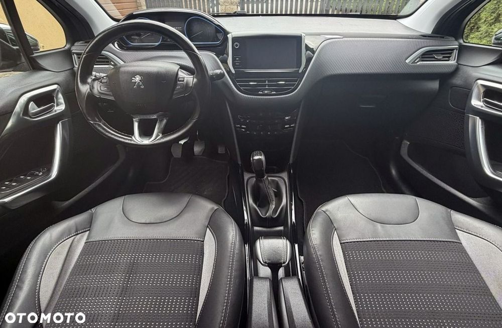 Peugeot 2008 - 12