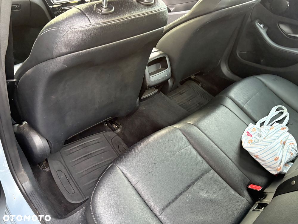 Mercedes-Benz Klasa C 220 CDI DPF BlueEFFICIENCY - 9