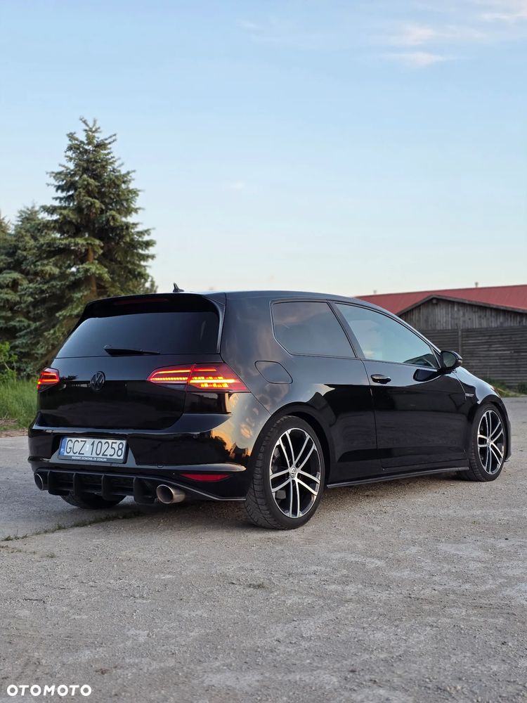 Volkswagen Golf - 3