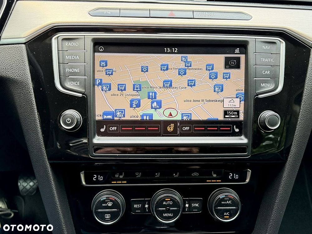 Volkswagen Passat - 18