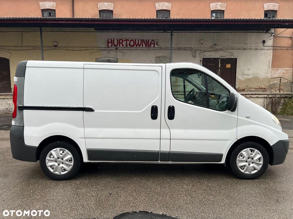Renault Trafic - 10