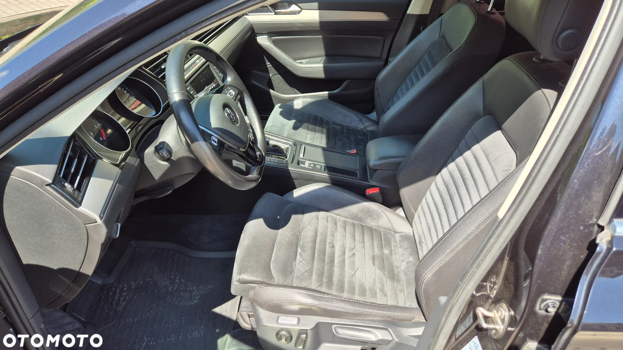 Volkswagen Passat 2.0 TDI Bi-Turbo BMT 4Mot Highline DSG - 11