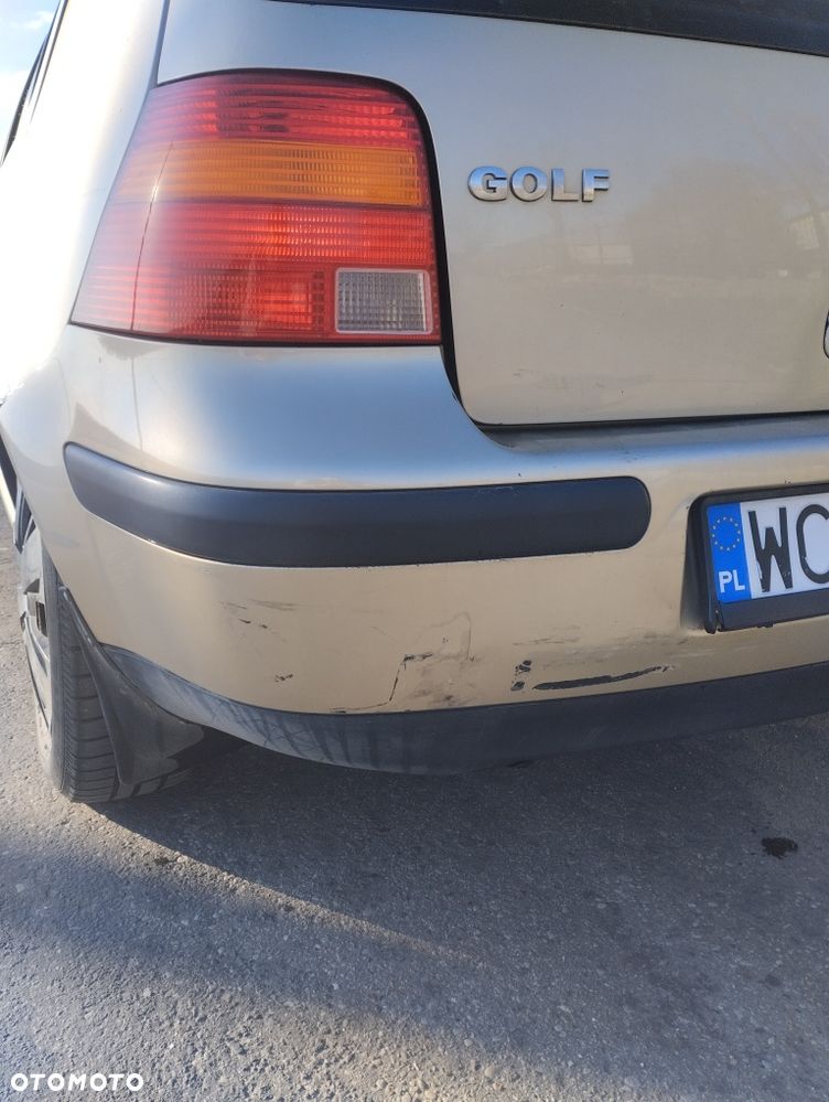 Volkswagen Golf - 5