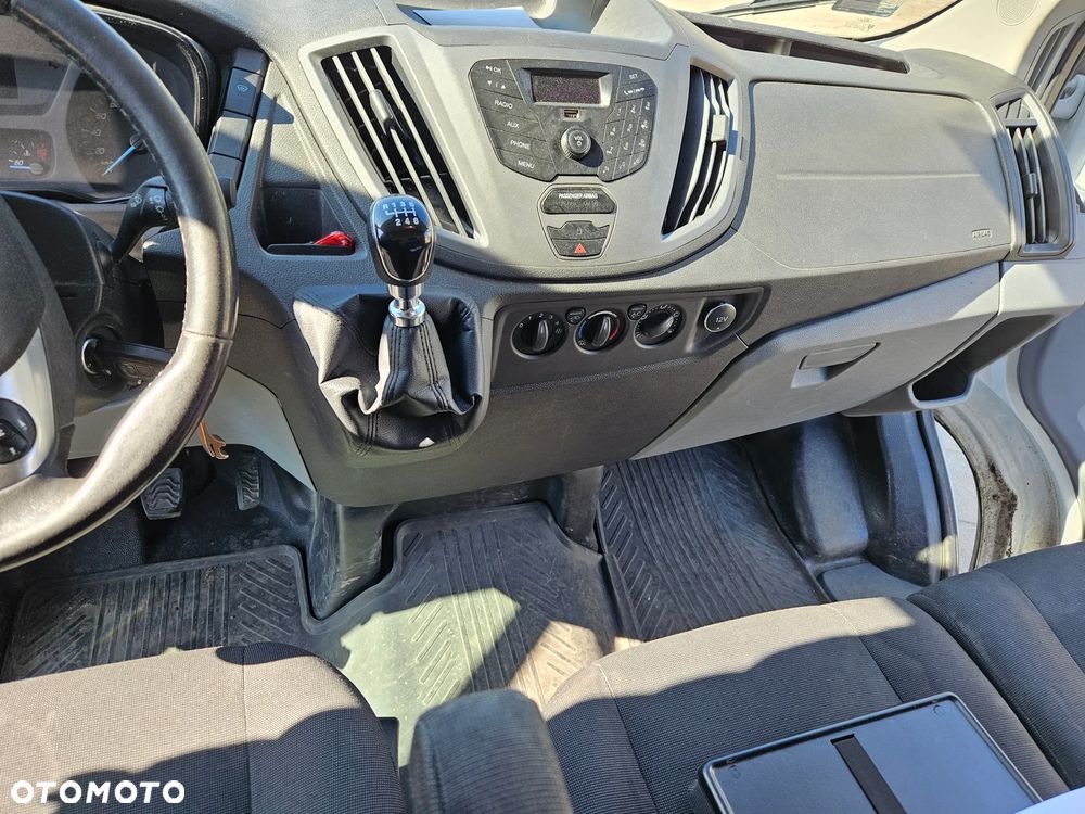 Ford Transit - 8