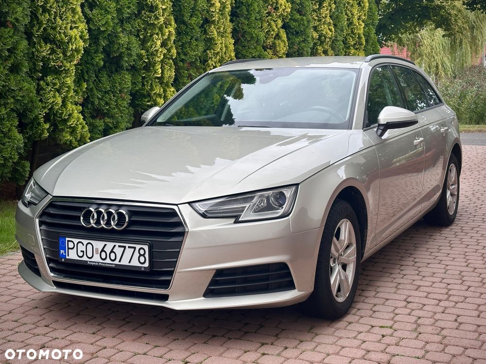 Audi A4 Avant 2.0 TDI S tronic - 1