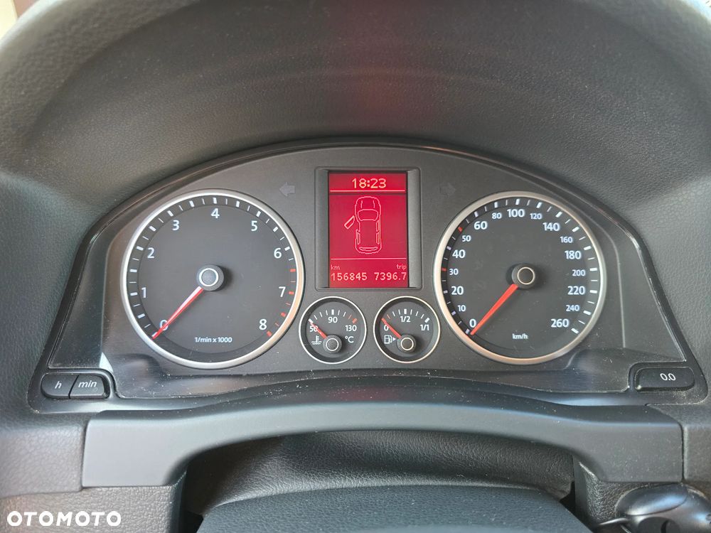 Volkswagen Tiguan - 11