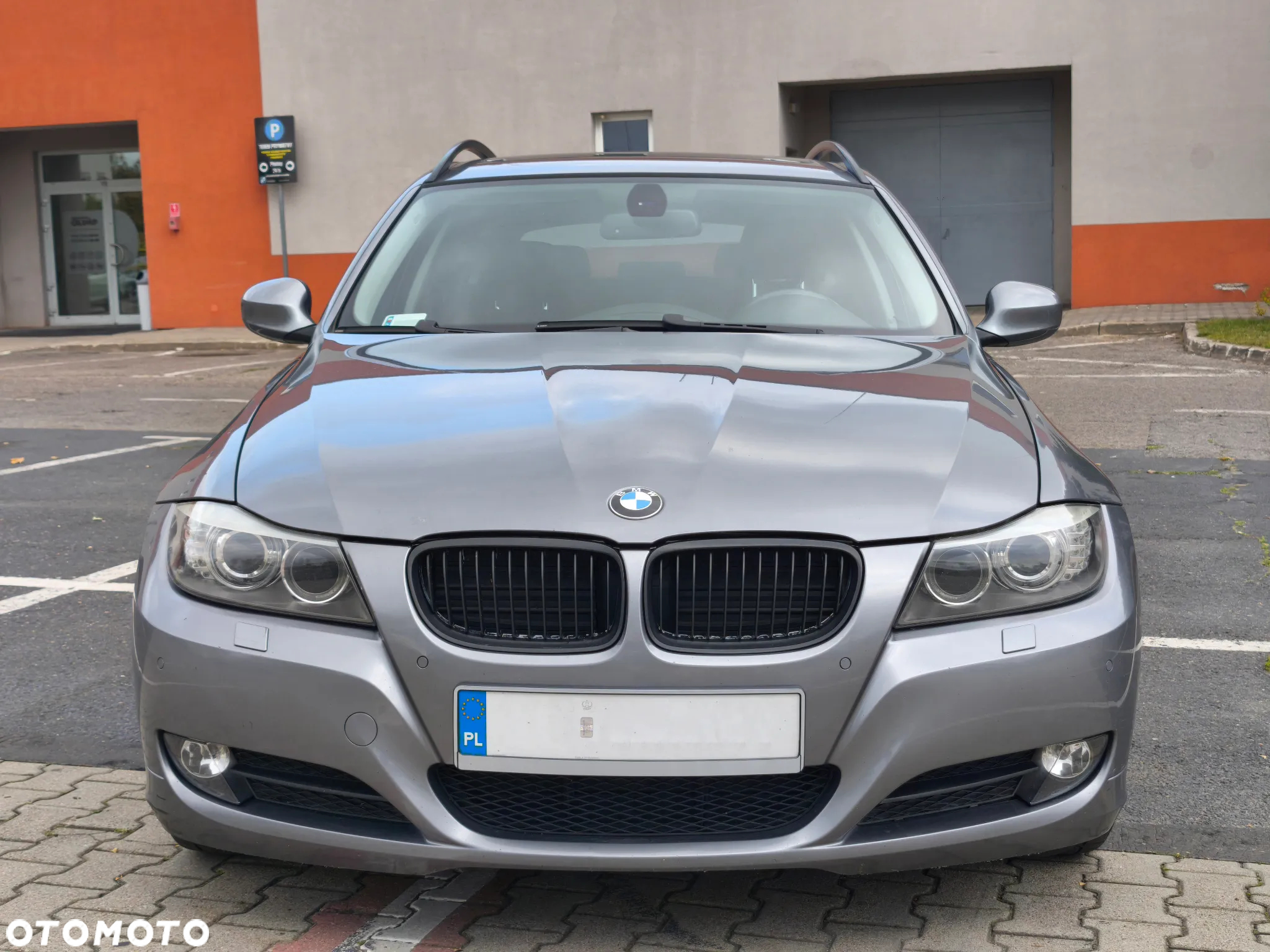 BMW Seria 3 320i - 8