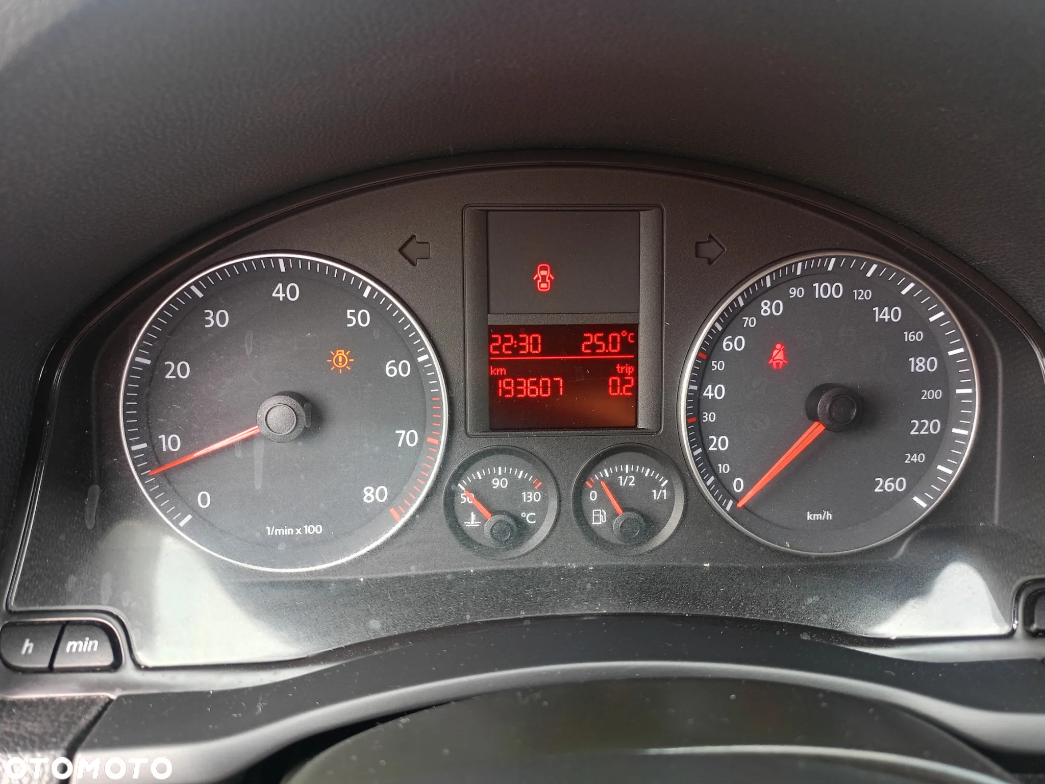 Volkswagen Golf - 17