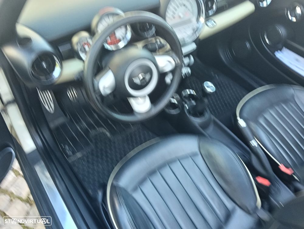 MINI Cabrio Cooper S - 26