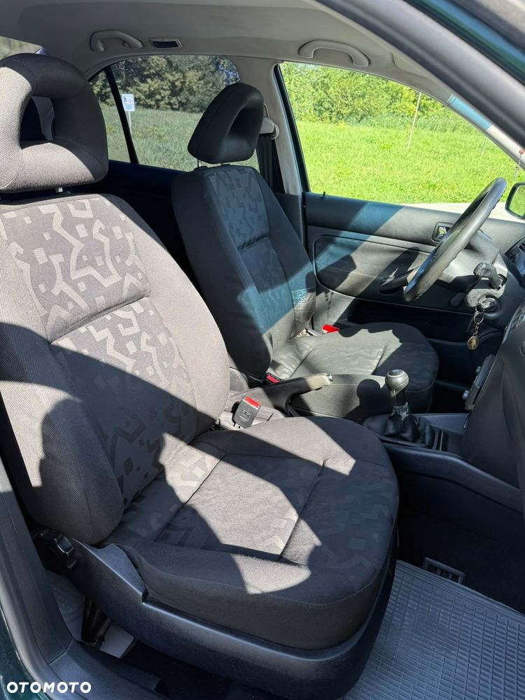 Volkswagen Bora 1.6 Basis - 7