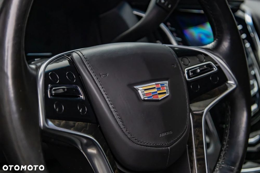 Cadillac Escalade 6.2 V8 AWD AT Platinum - 14