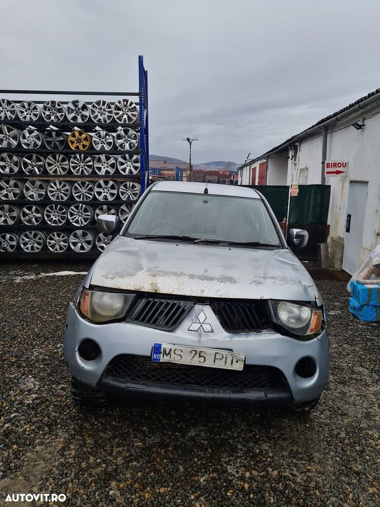 Usa Stanga Fata Mitsubishi L200 2006 - 2010 SUV 4 Usi GRI (832) - 1