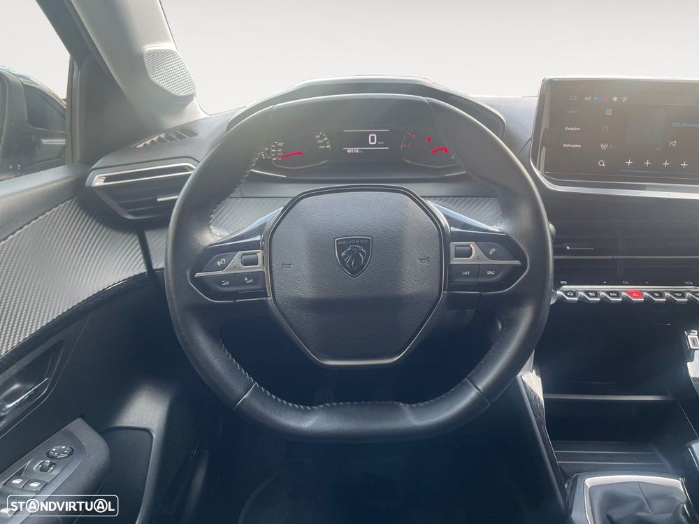Peugeot 208 1.2 PureTech Active - 12
