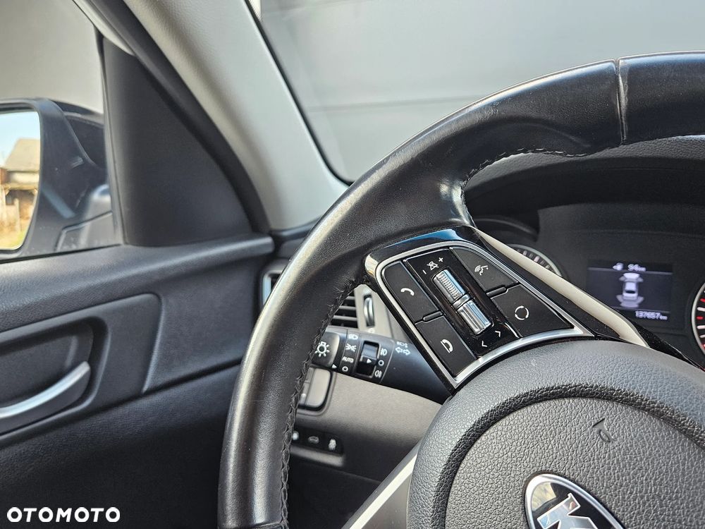 Kia Optima 2.0 M - 13