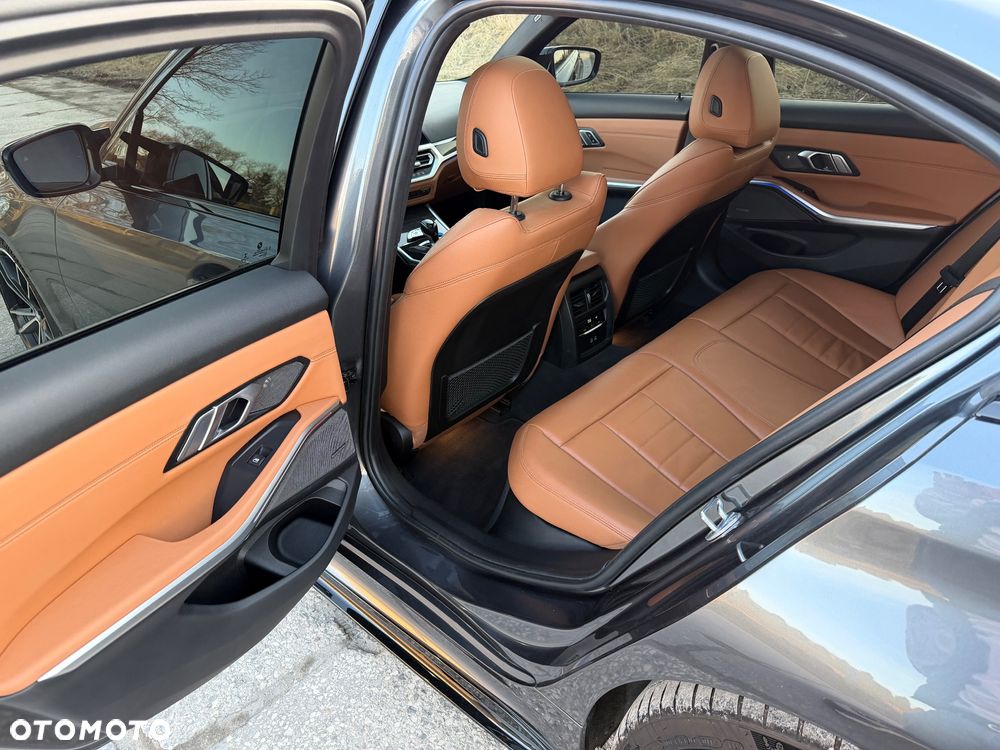 BMW Seria 3 M340i xDrive - 30