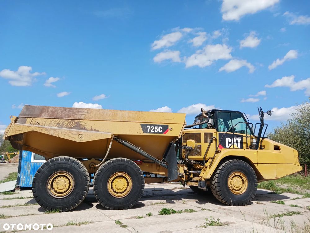 Caterpillar 725 C - 6