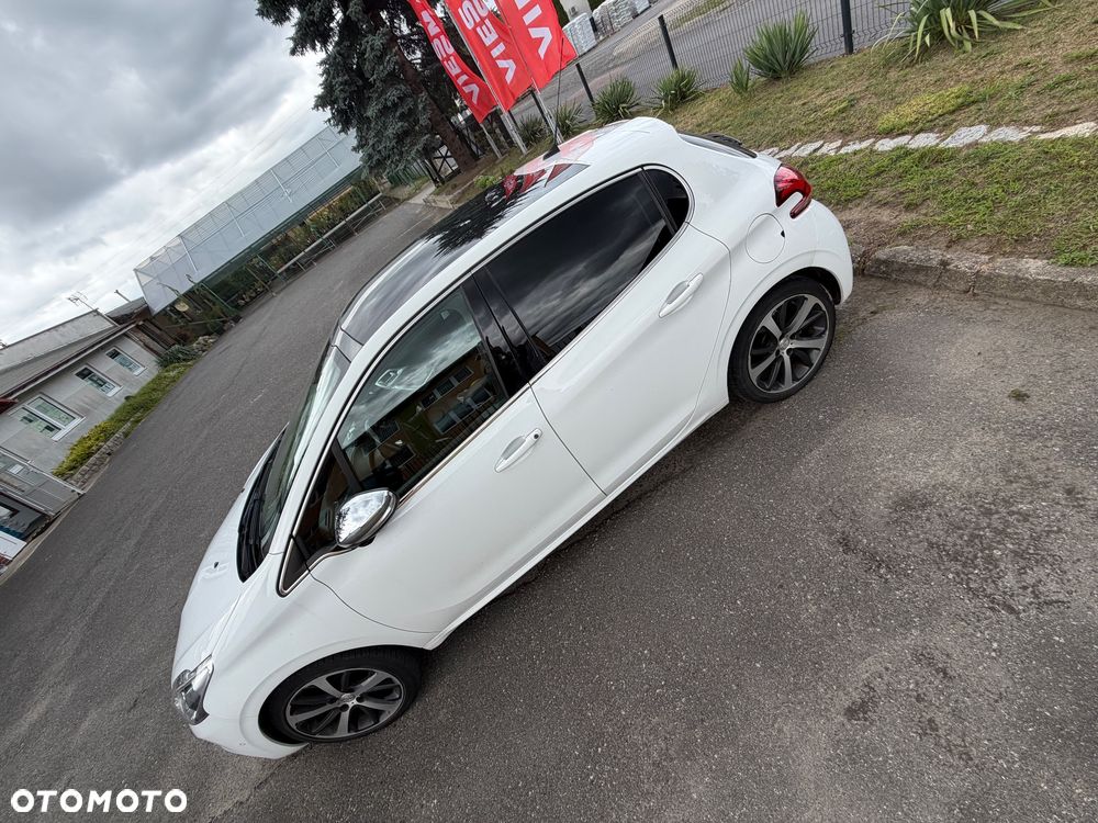 Peugeot 208 1.2 PureTech Allure S&S EAT6 - 1