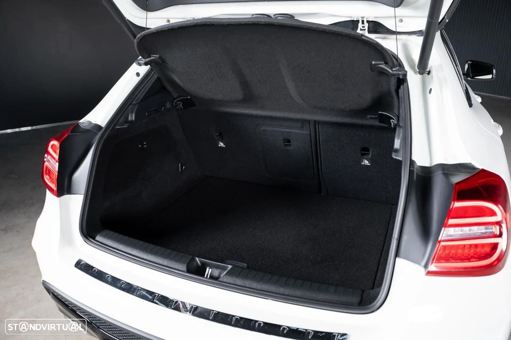 Mercedes-Benz GLA 200 - 46