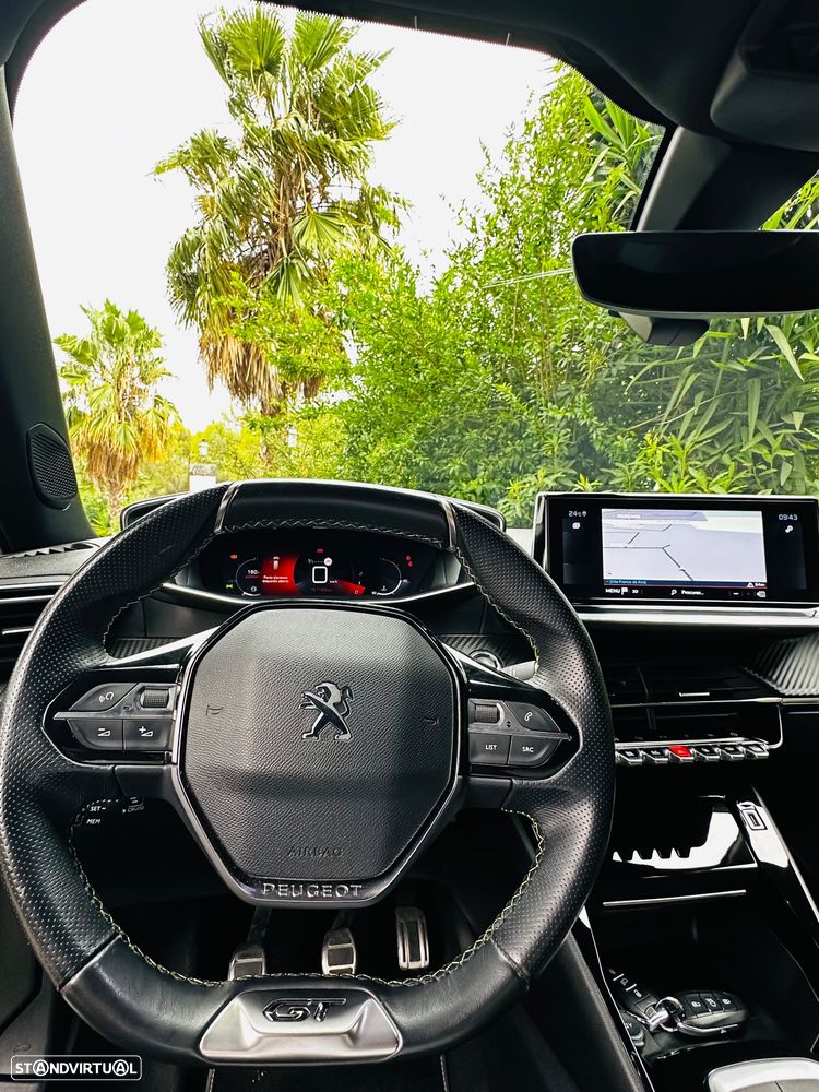 Peugeot 2008 1.2 PureTech GT - 10