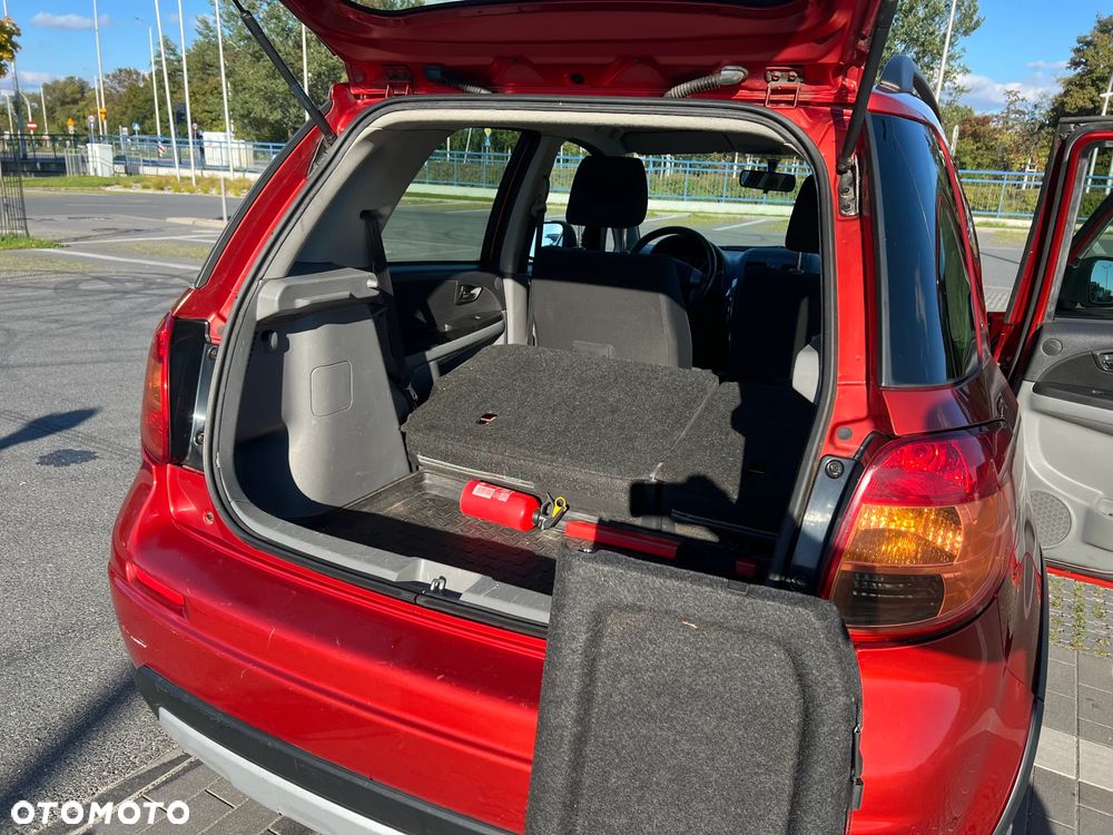 Suzuki SX4 1.6 Premium - 10