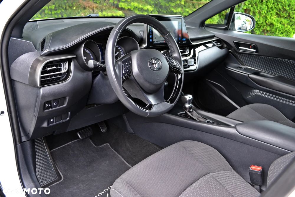 Toyota C-HR - 19