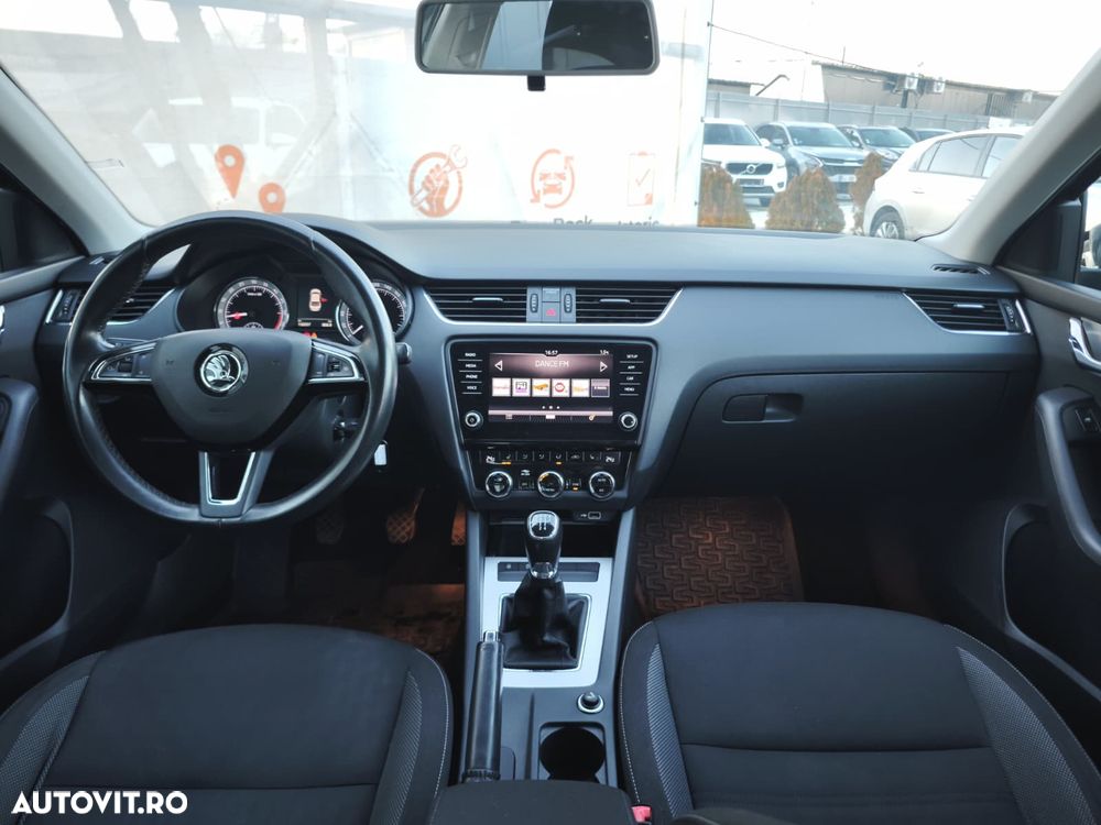 Skoda Octavia ver-1-6-tdi-ambition - 9
