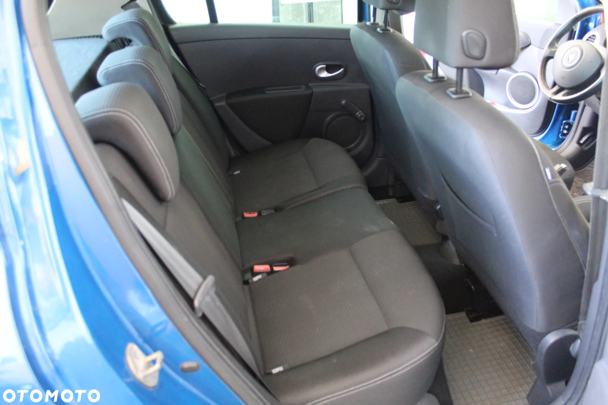Renault Clio - 15