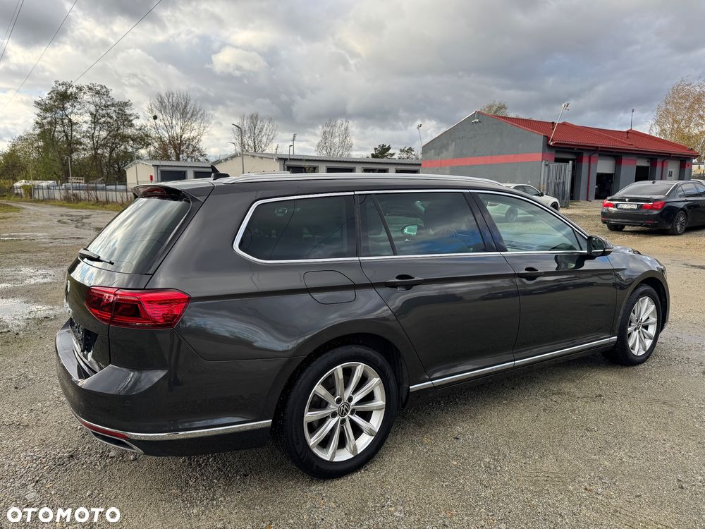 Volkswagen Passat Variant 2.0 TDI SCR DSG Highline - 7