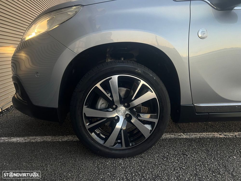 Peugeot 2008 1.2 PureTech Allure - 7