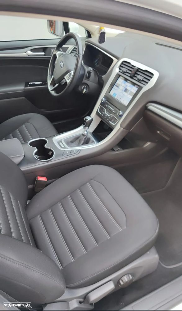 Ford Mondeo SW 1.5 TDCi Business Plus ECOnetic - 4