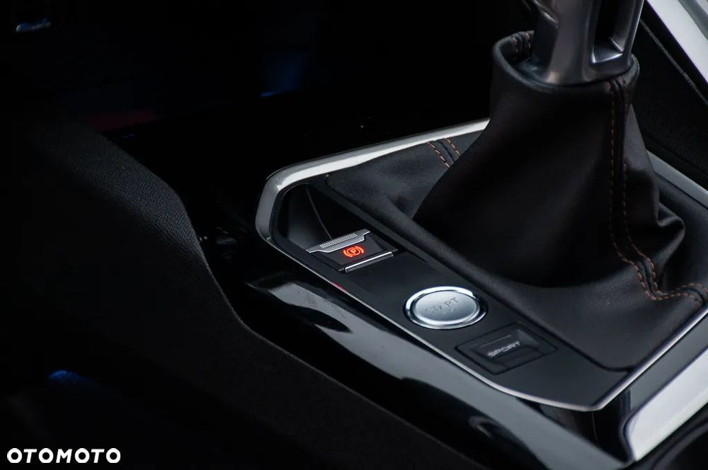 Peugeot 3008 PureTech 130 Stop & Start GPF Allure Business-Paket - 37