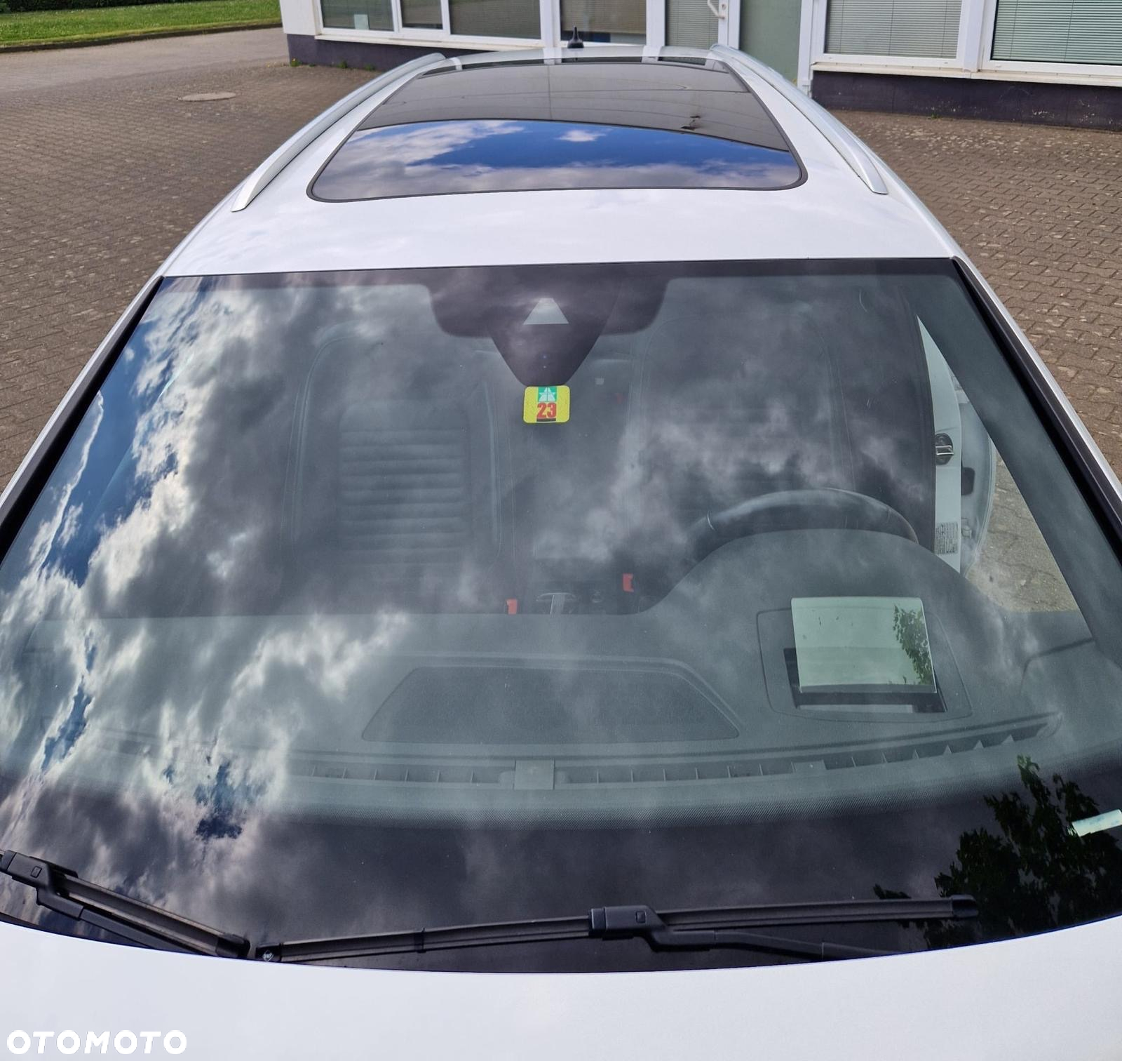Volkswagen Passat - 10