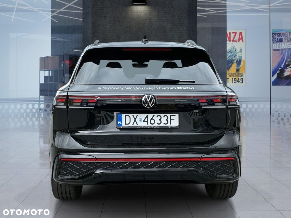 Volkswagen Tiguan - 10