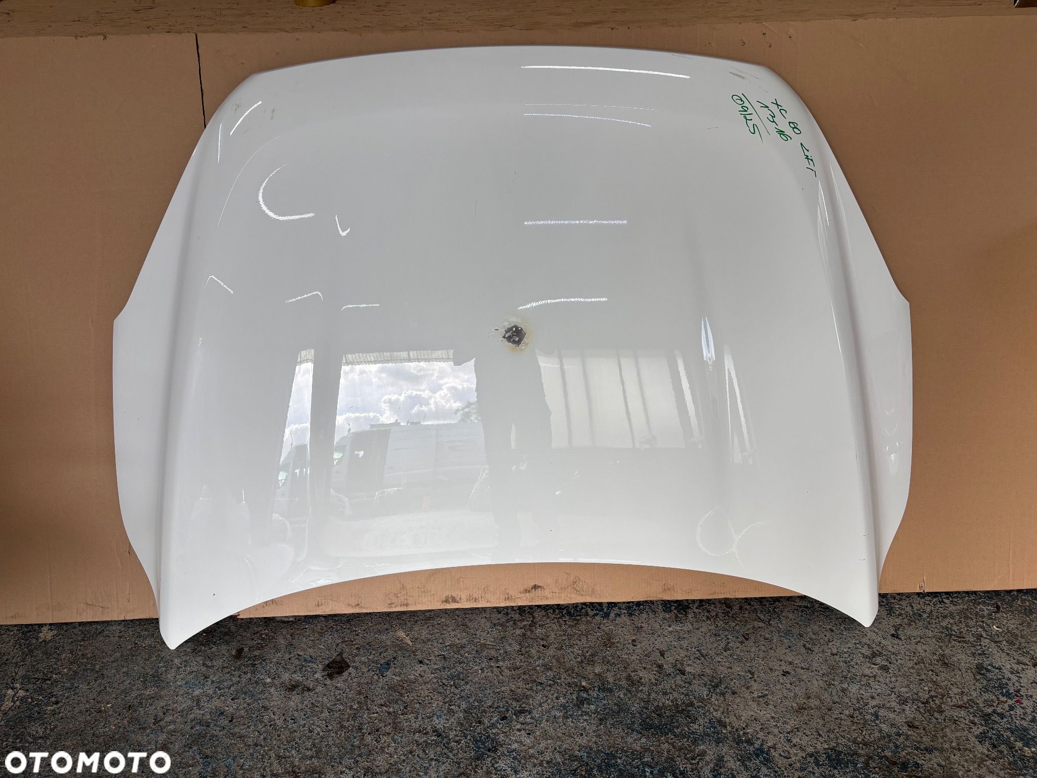 Volvo XC60 lift 13-17 Maska silnika - 1