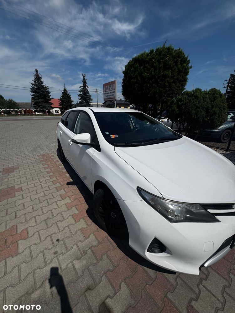 Toyota Auris 1.4 D-4D Active - 6