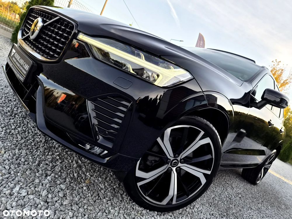 Volvo XC 60 B4 D Plus Dark - 32