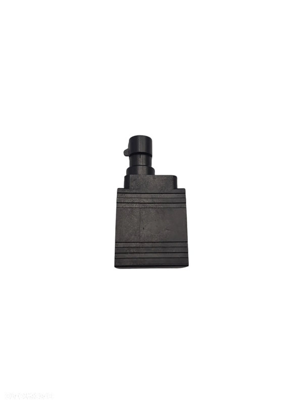 Cewka elektrozaworu John Deere RE153687