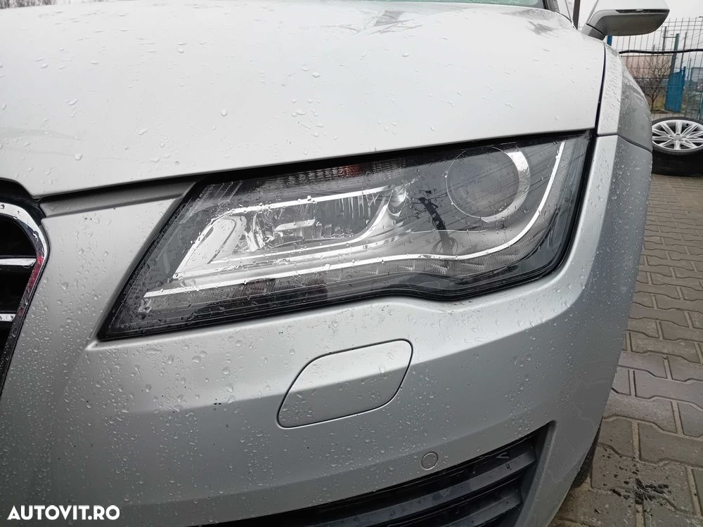 Far stanga cu xenon Audi A7 2012 - 1