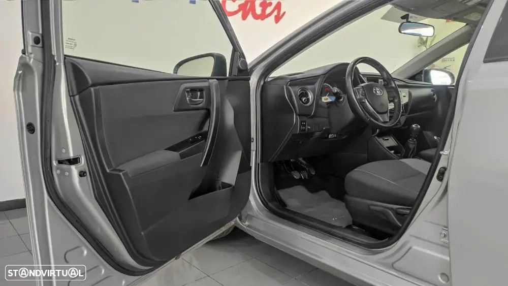 Toyota Auris 1.4 D-4D ACtive - 16