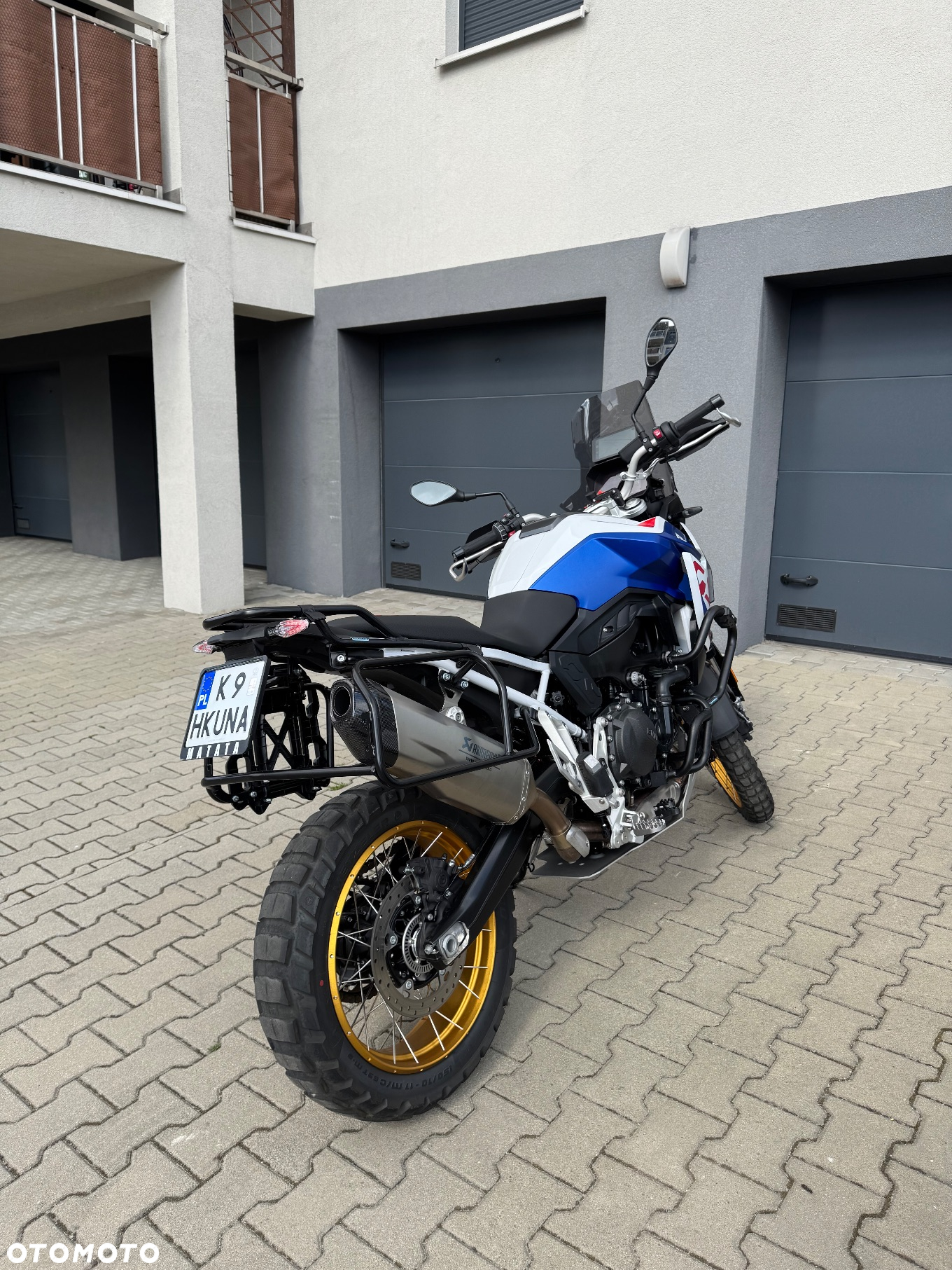 BMW F