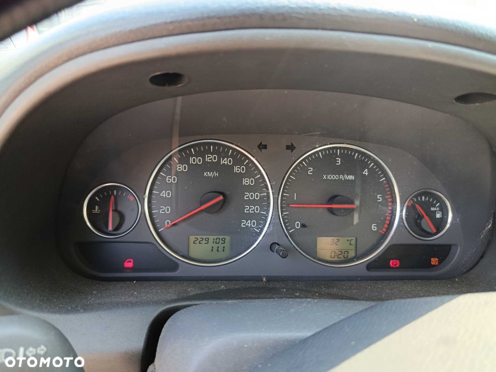 Volvo S40 1.9d D4192T3 2004r NA CZĘŚCI - 6