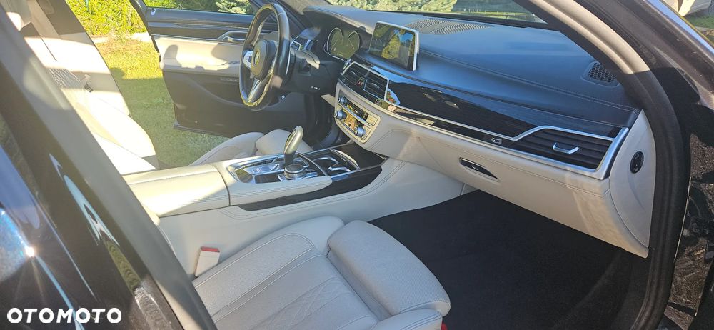 BMW Seria 7 740Ld xDrive - 15