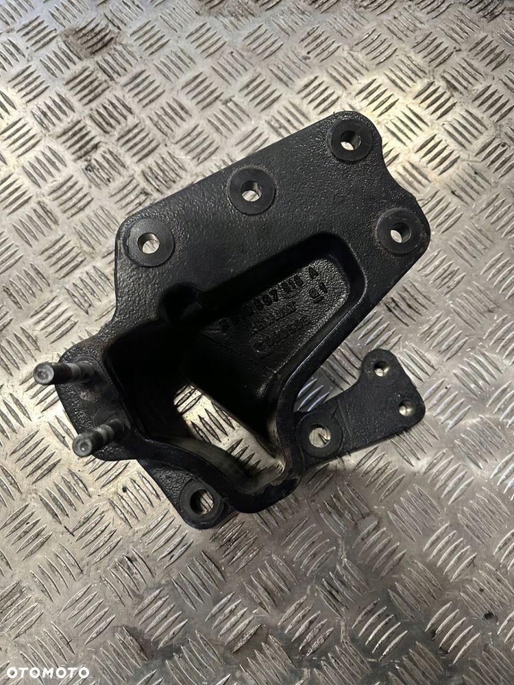 PODSTAWA KOLUMNY KIEROWNICZEJ RENAULT MIDLUM DCI 270 17,5 OE 5010557818 - 1
