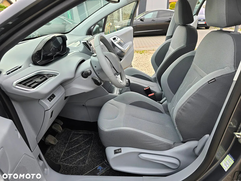 Peugeot 208 120 VTI Allure - 15