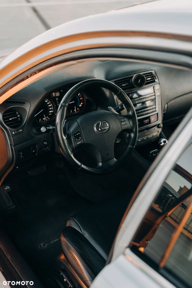 Lexus IS 250 Elegance - 6