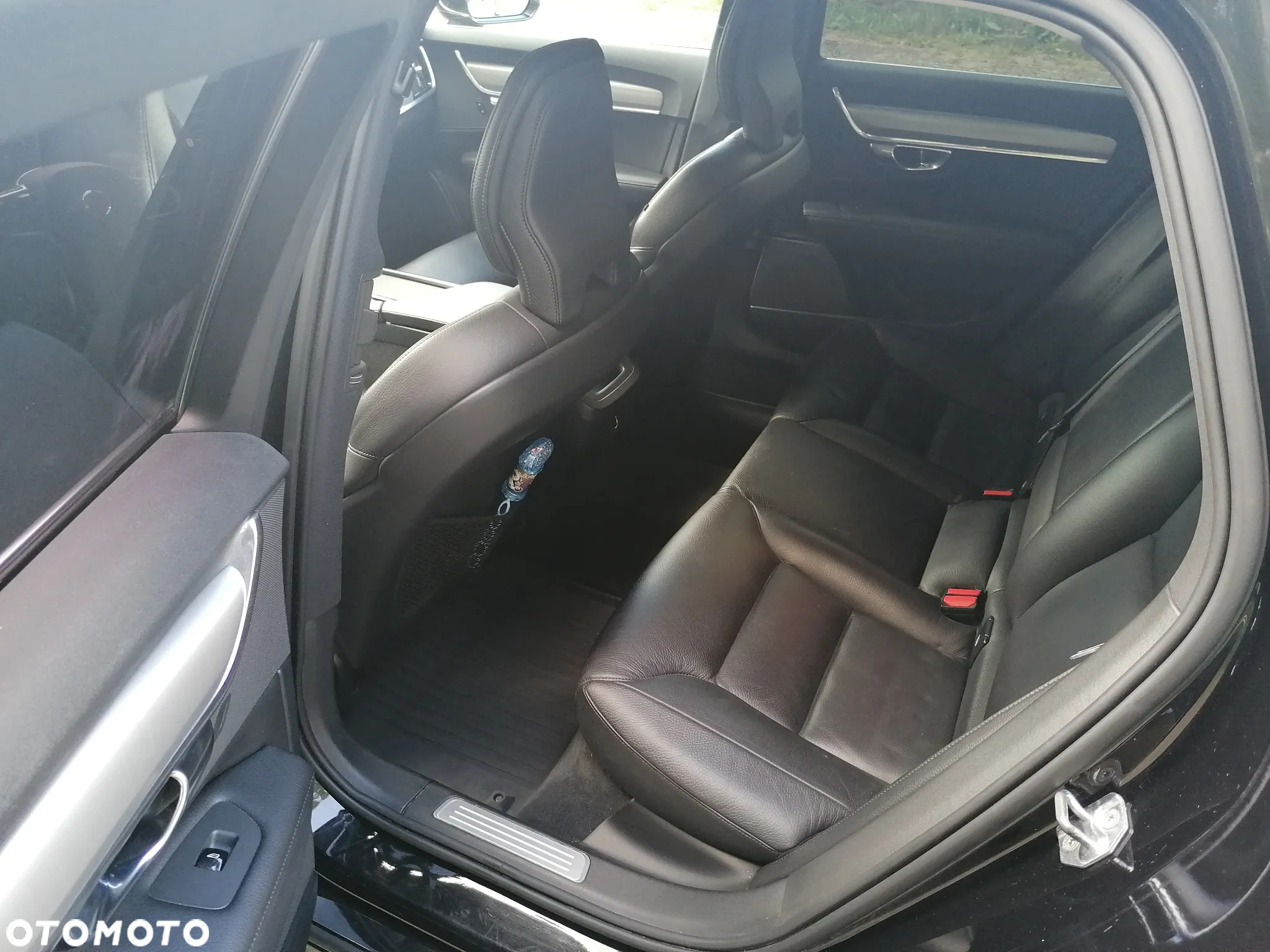 Volvo V90 D4 Momentum - 14