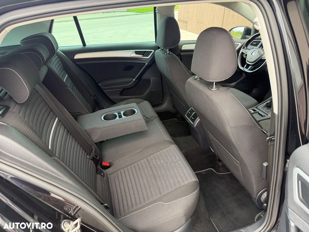 Volkswagen Golf 1.6 TDI DPF BMT Highline - 12