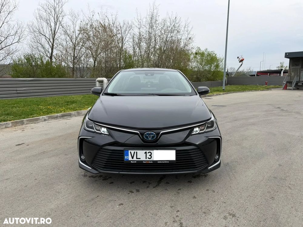 Toyota Corolla 1.8 HSD Business - 2